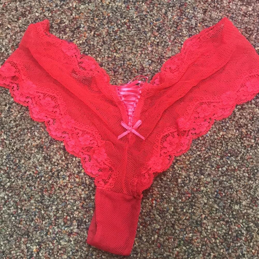 Sexy Little Thing Bundle! - image 3